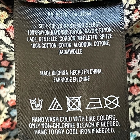 MEADOW RUE | Anthropologie Luana Floral Print Split Neck Woven Blouse Distsy - Picture 7 of 9